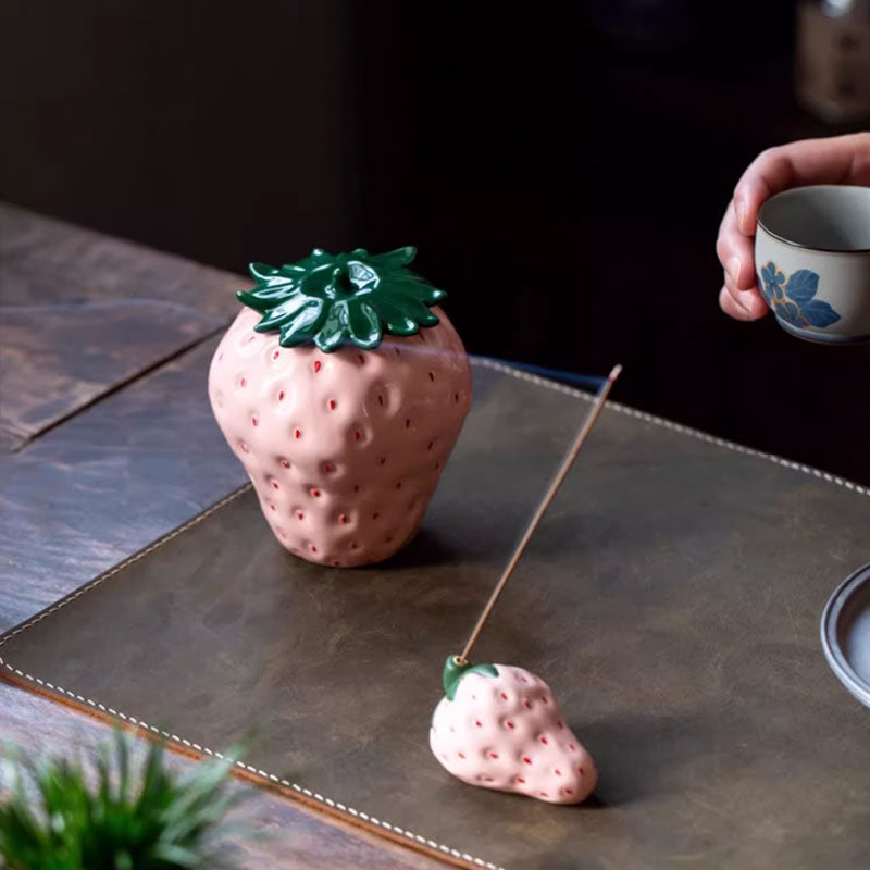 Creative Strawberry Ceramic Storage Jar – Sealed for Freshness